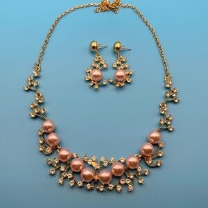 Natural Freshwater Pearl Necklace and Earrings Set